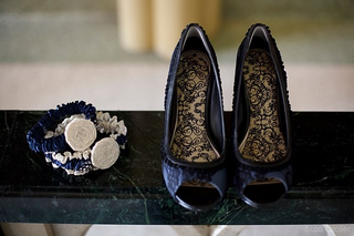 Illustration for article titled ATTENTION RENODAKOTA - Wedding Shoes!